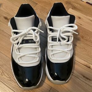 Jordan 11 Concord low. Size 10